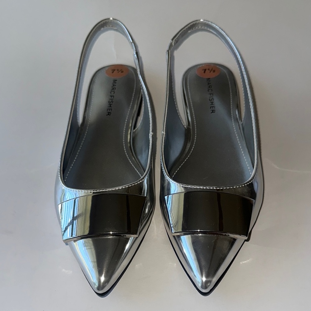 Marc Fisher Silver Flats